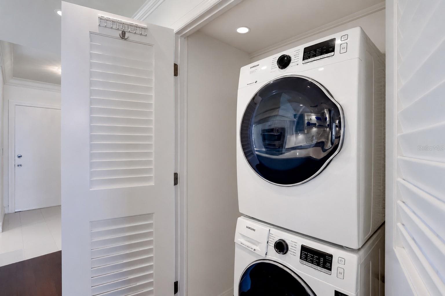 Convenient In-Unit HE Laundry - 7001 GULF OF MEXICO DR #24, LONGBOAT KEY