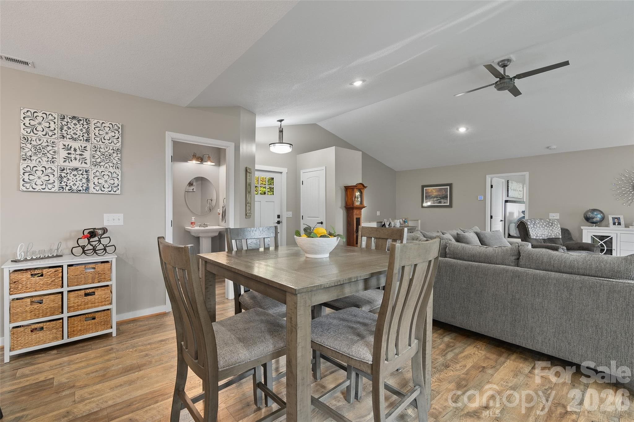 Single Family Residence at 297 Triple Creek Drive, Clyde, photo 10 of 39