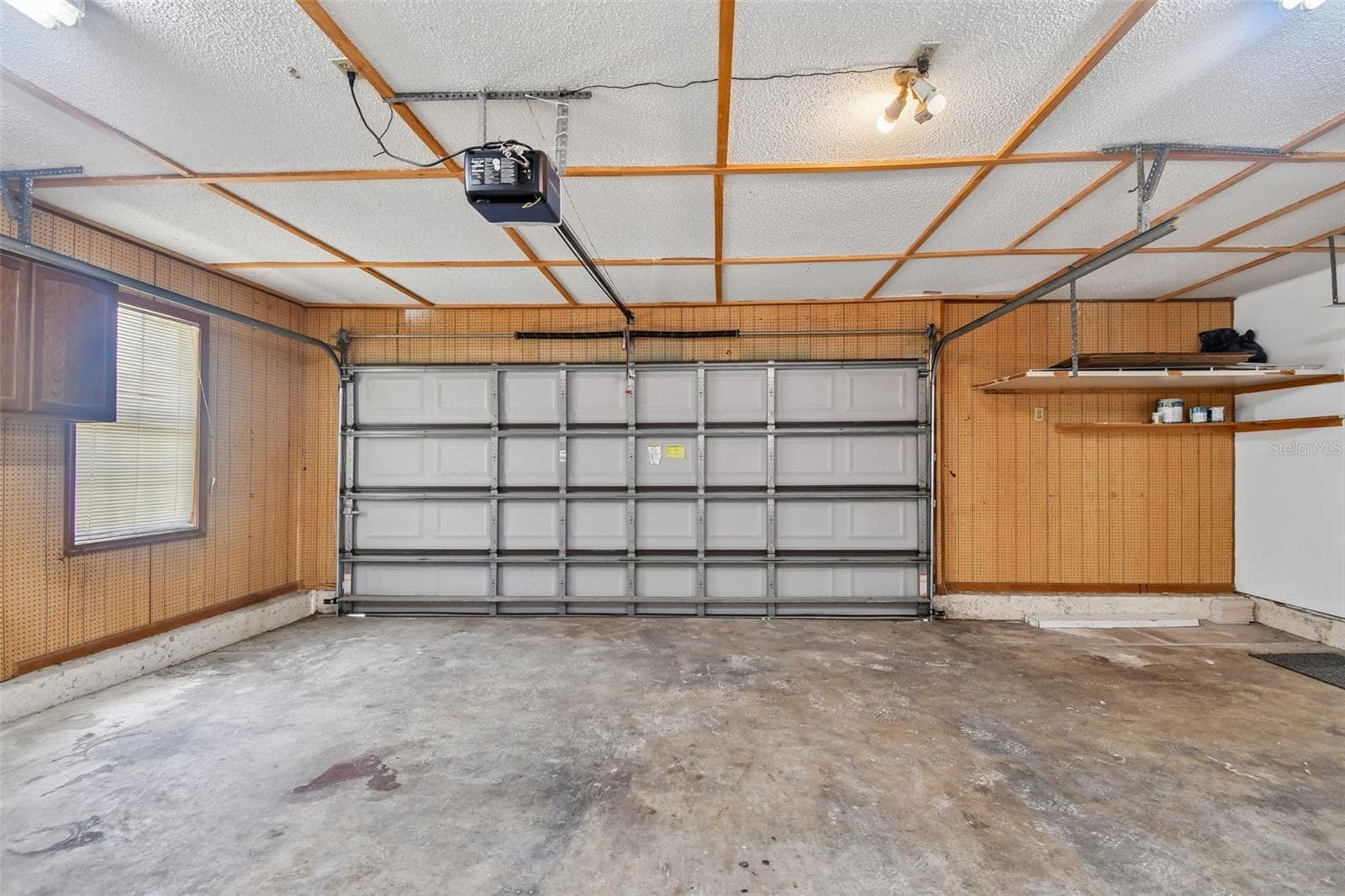 Oversized Garage - 755 KEENELAND PIKE, LAKE MARY