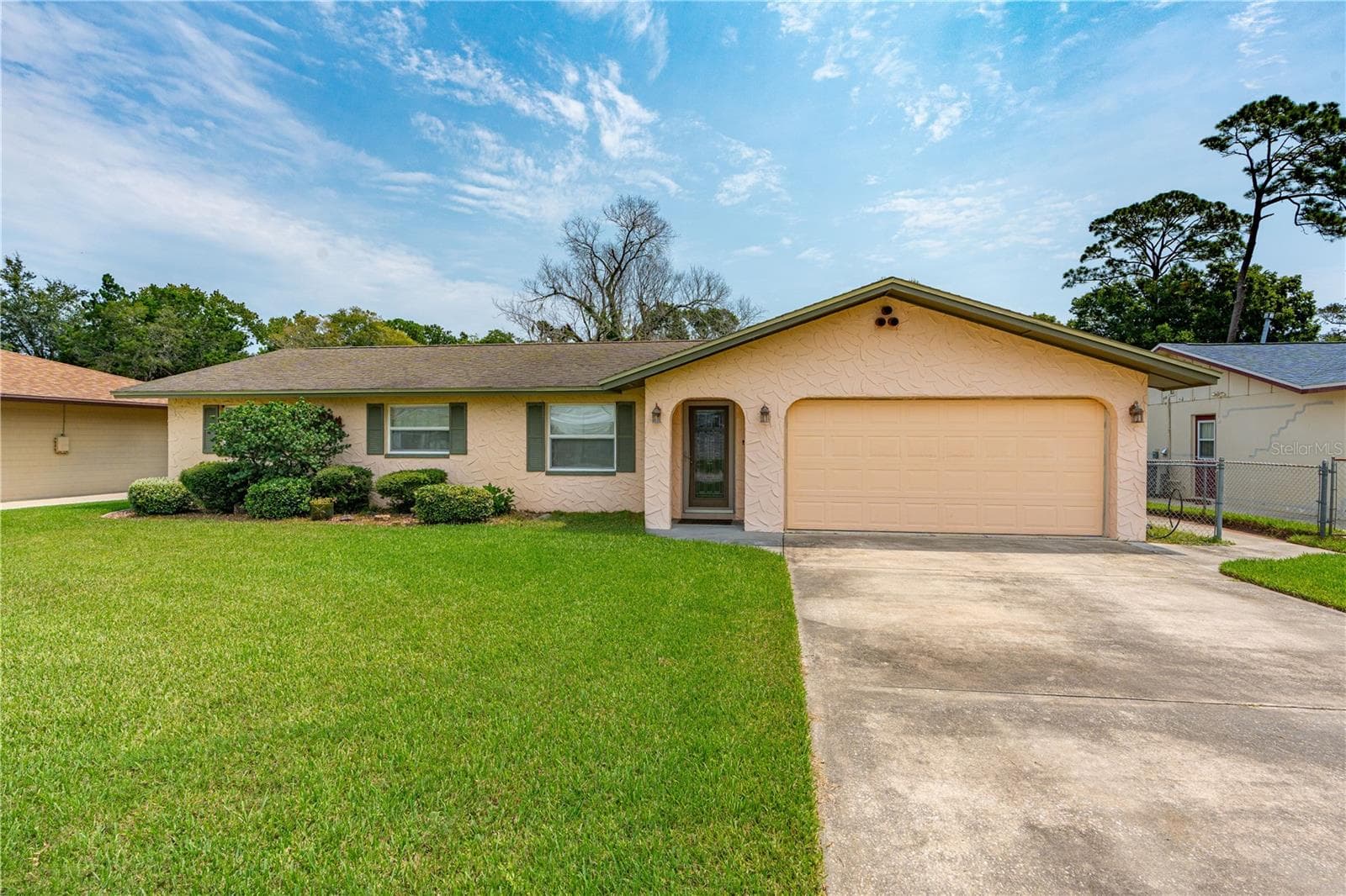 2955 CARRIAGE DR