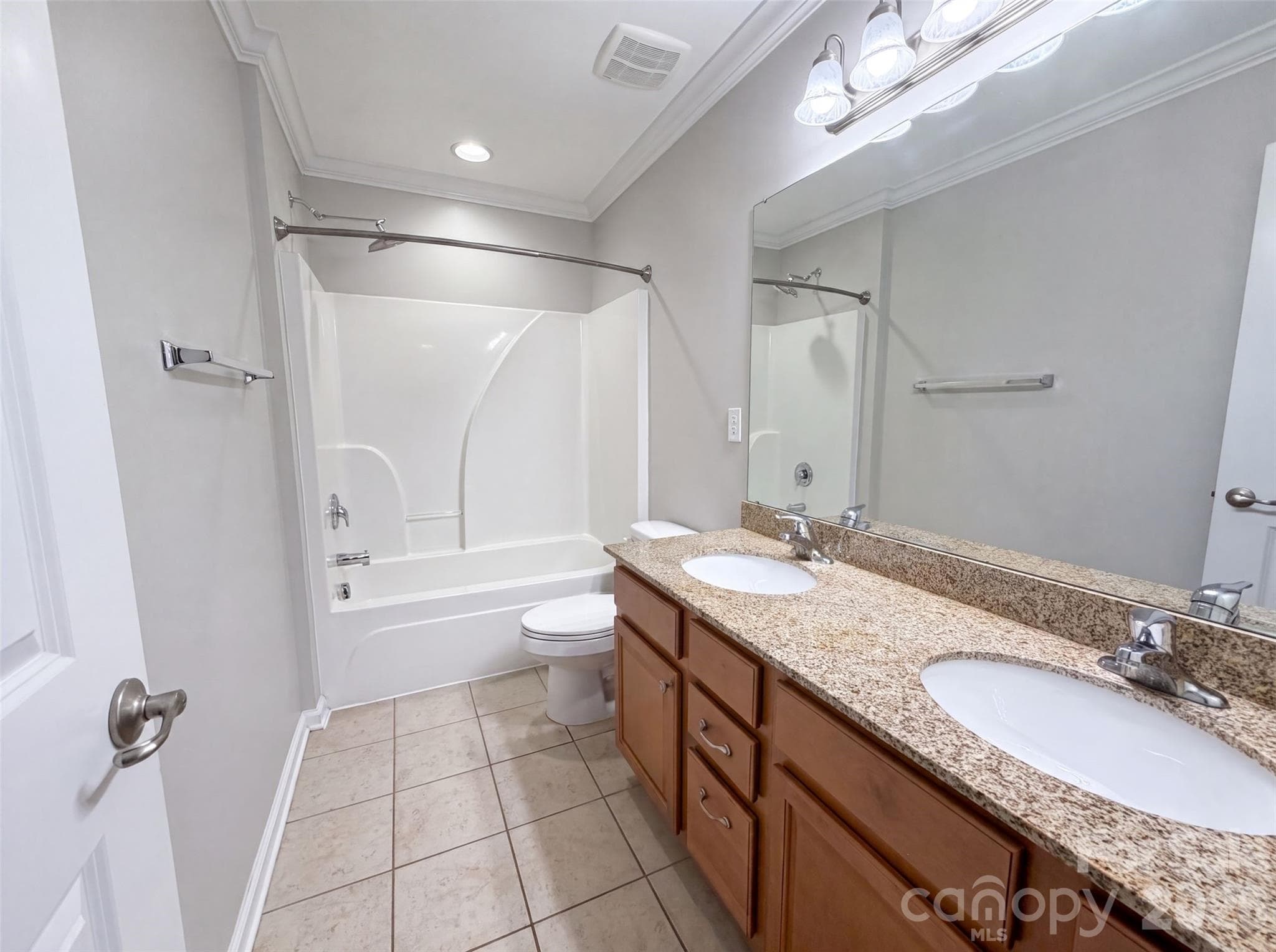 Single Family Residence at 5101 Saint Clair Street, Fort Mill, photo 15 of 17