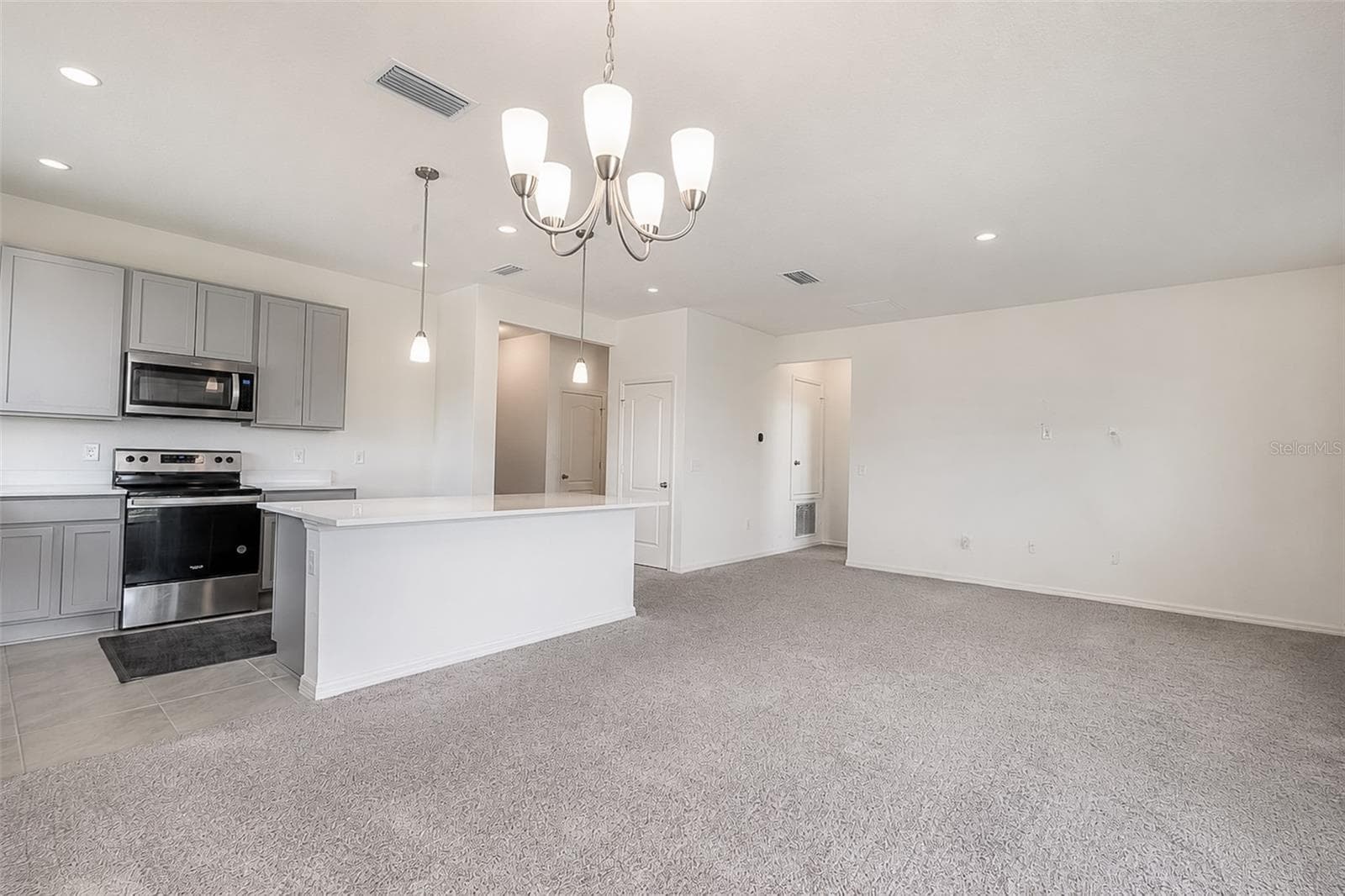 Single Family Residence at 3349 PINK OLEANDER AVE, MASCOTTE, photo 11 of 36