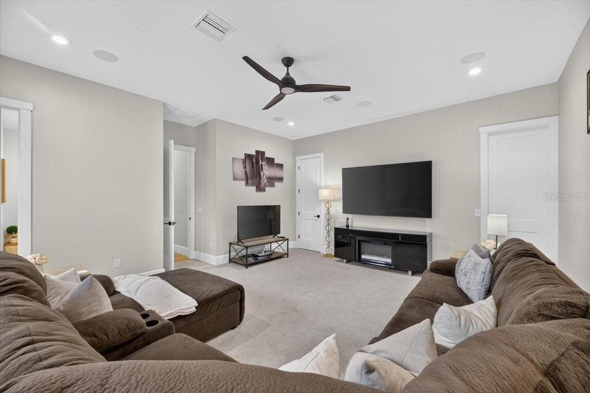 Single Family Residence at 4814 W SAN JOSE ST, TAMPA, photo 54 of 89