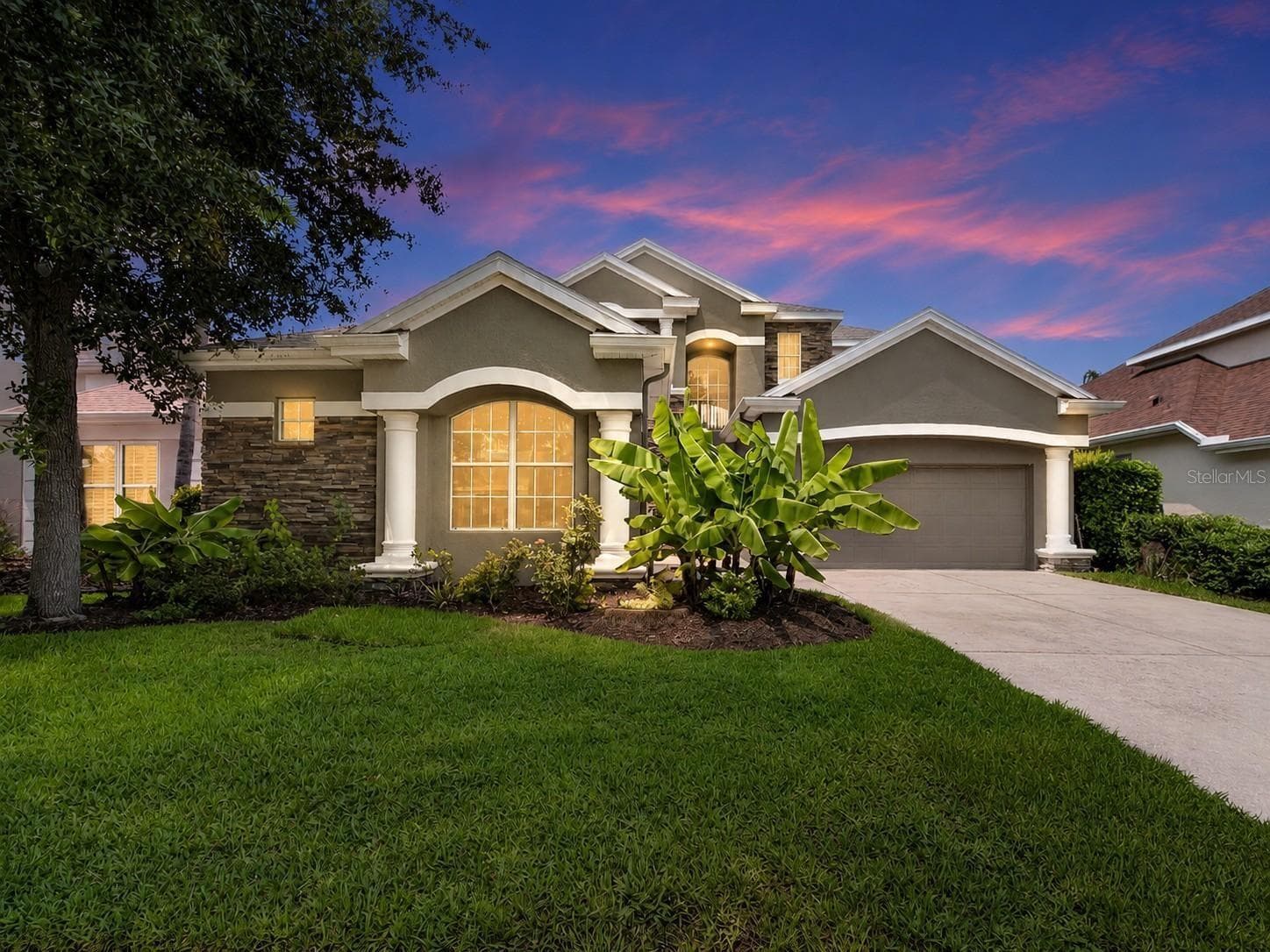 Single Family Residence at 10103 DEERCLIFF DR, TAMPA, photo 10 of 94