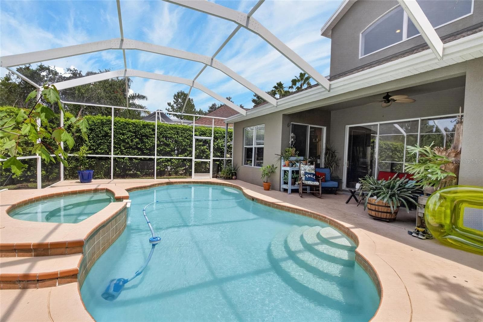 Single Family Residence at 10103 DEERCLIFF DR, TAMPA, photo 57 of 94