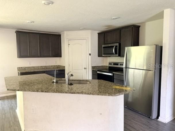 Single Family Residence at 3494 APPLE ORCHARD DR, DELTONA, photo 2 of 8