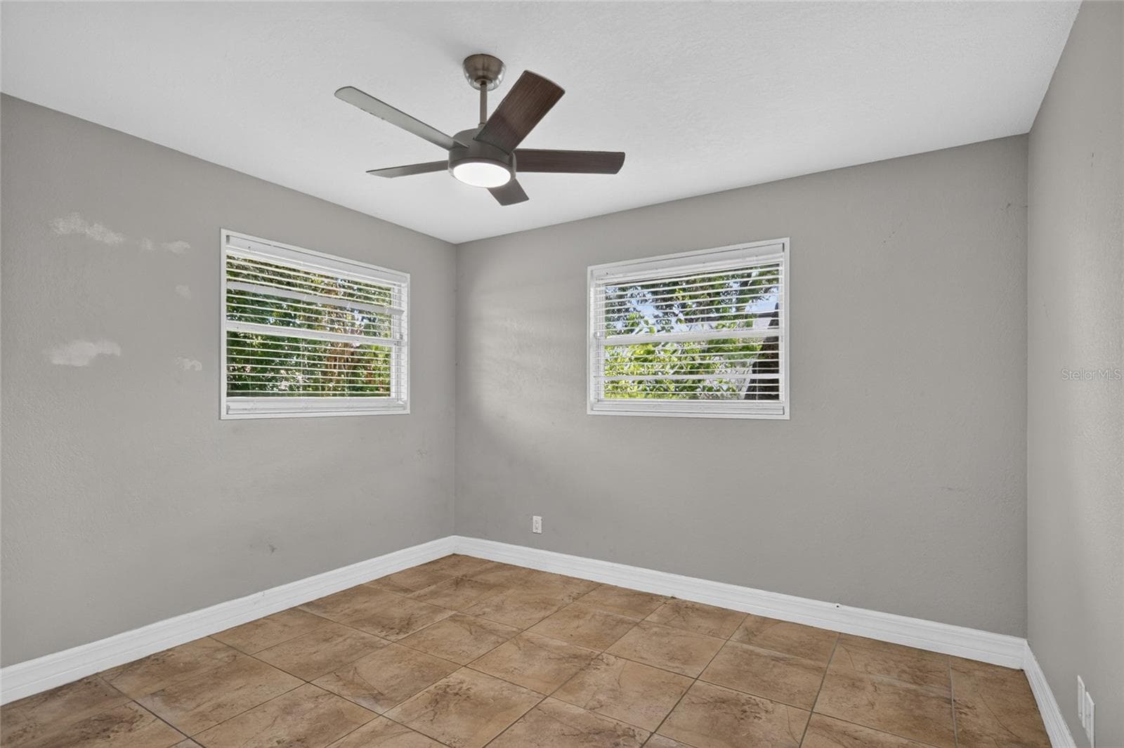 Single Family Residence at 3615 W ROGERS AVE, TAMPA, photo 20 of 28