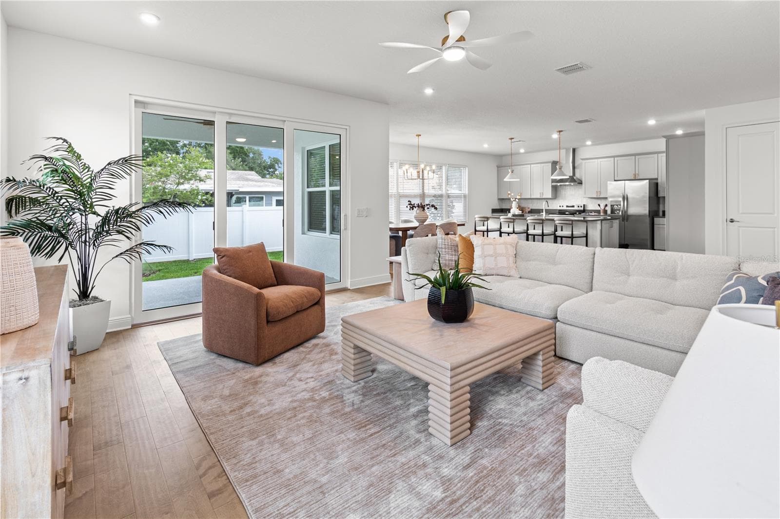 Single Family Residence at 4421 W BAY COURT AVE, TAMPA, photo 5 of 74