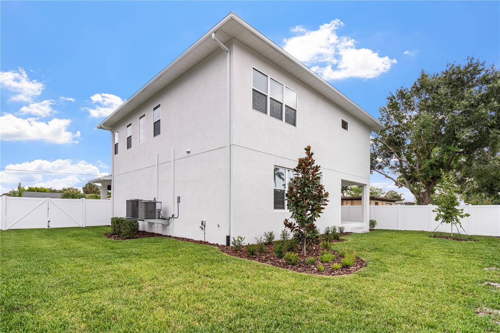 Single Family Residence at 4421 W BAY COURT AVE, TAMPA, photo 65 of 74