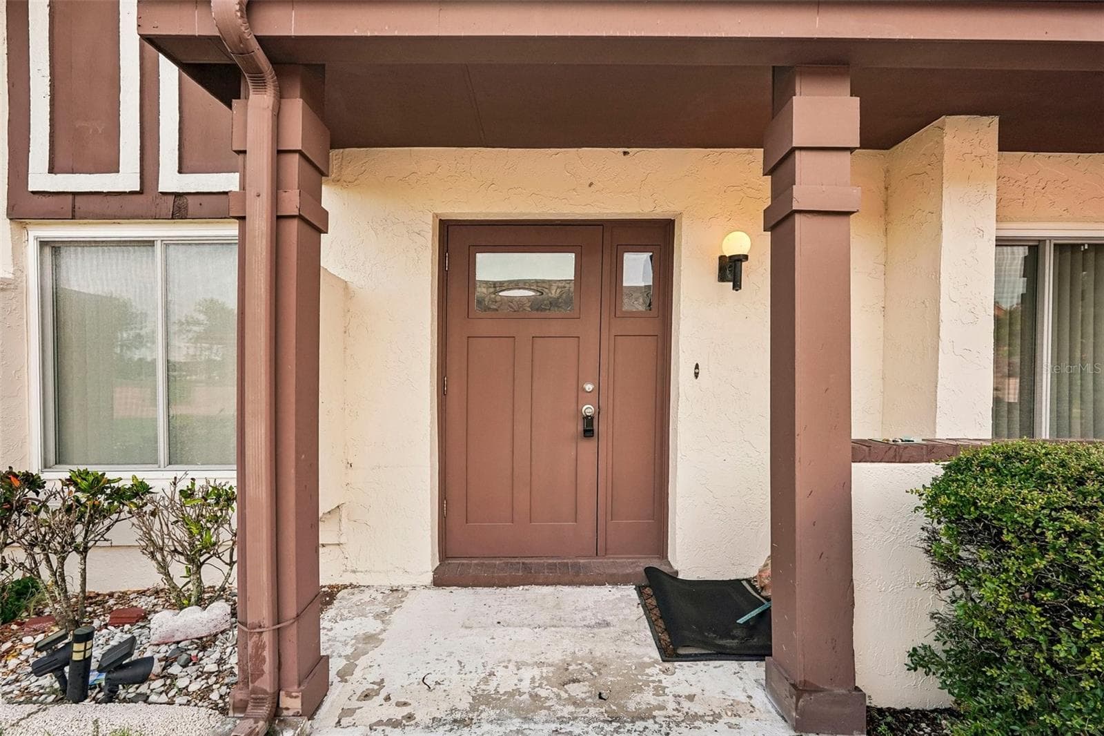 Condominium at 1329 NEW BEDFORD DR, SUN CITY CENTER, photo 3 of 45