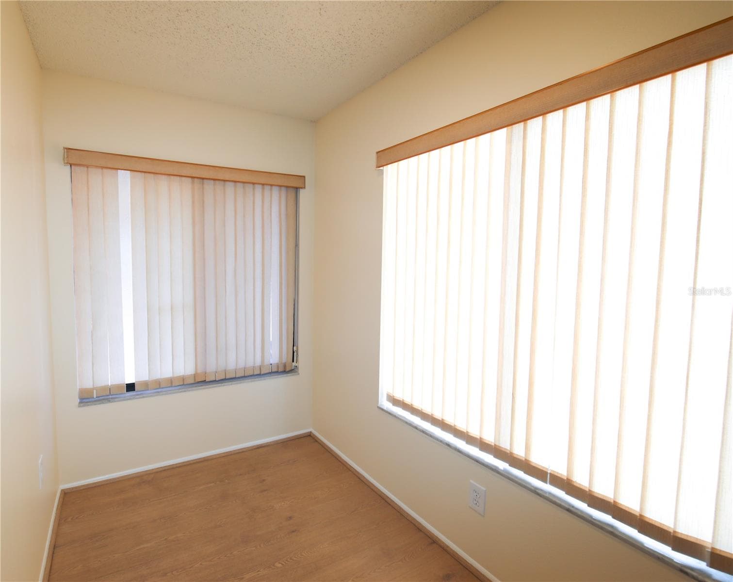 Dinning area - 2760 71ST STREET CT W #2760, BRADENTON