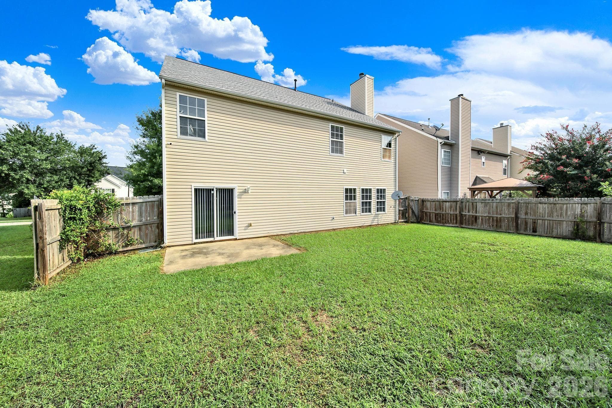 Single Family Residence at 898 Coach House Court, Rock Hill, photo 39 of 46