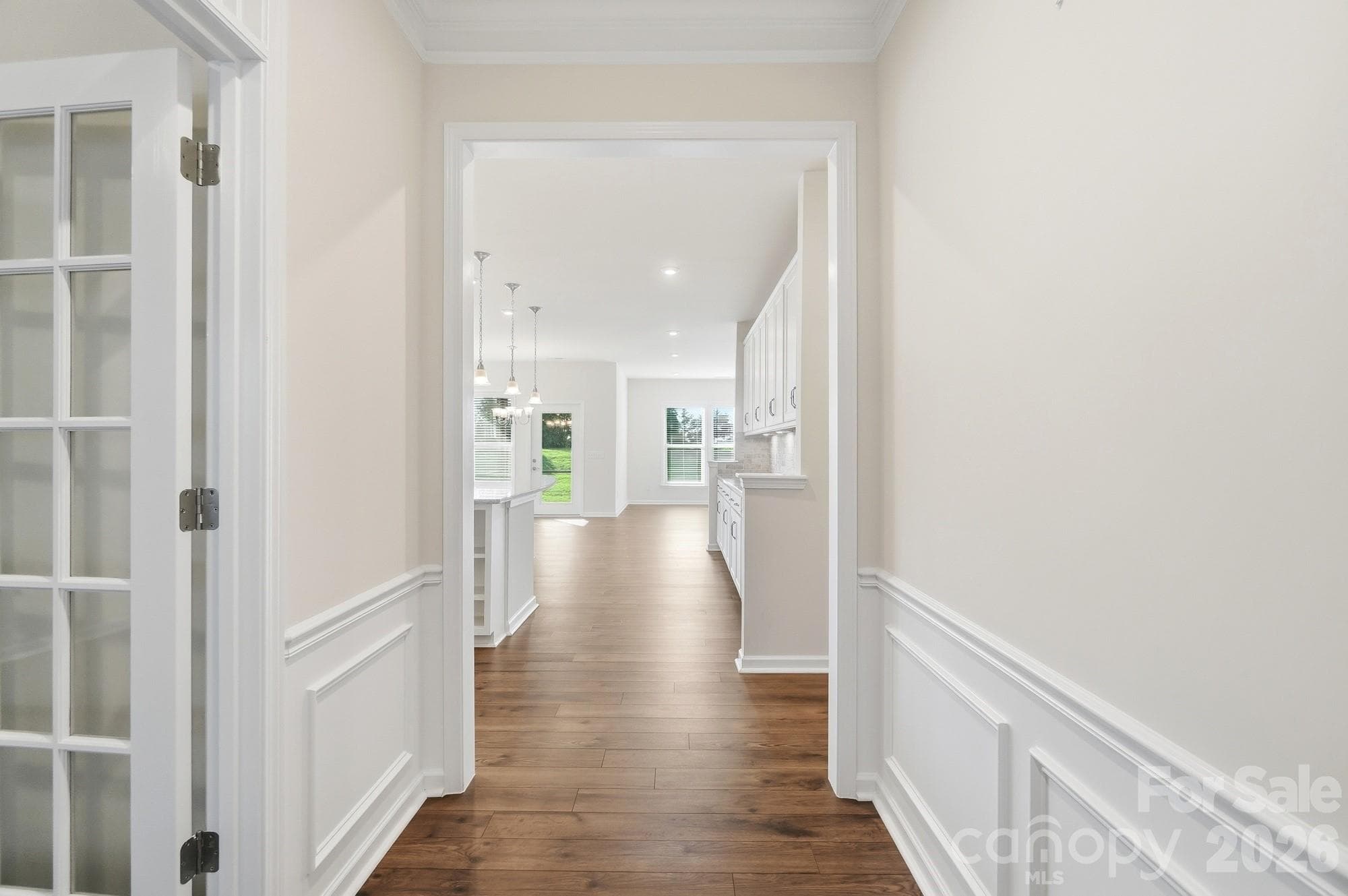 Single Family Residence at 1620 Red Leaf Drive, Fort Mill, photo 5 of 42