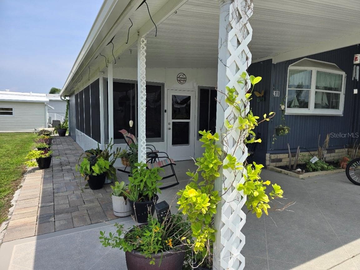 Manufactured Home at 5316 53RD AVE E #L11, BRADENTON, photo 7 of 46
