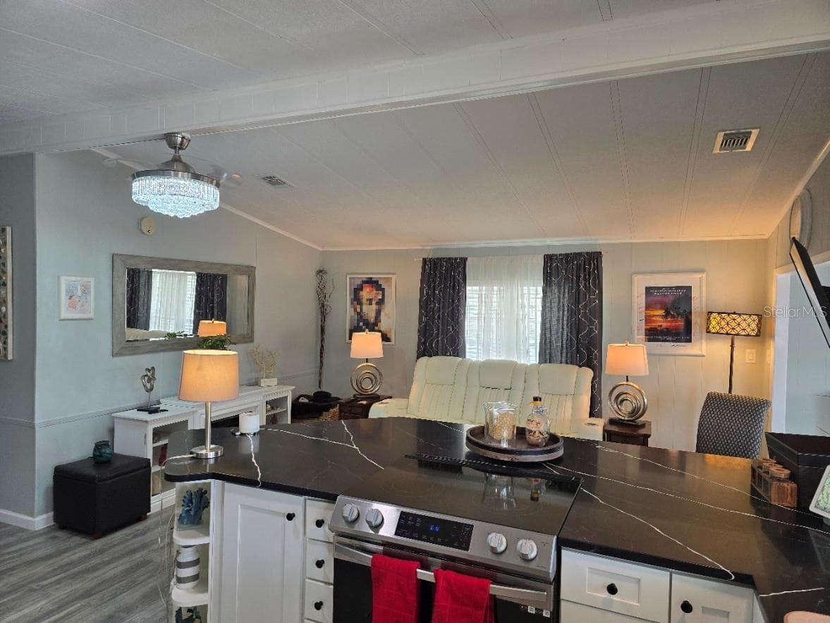Manufactured Home at 5316 53RD AVE E #L11, BRADENTON, photo 20 of 46