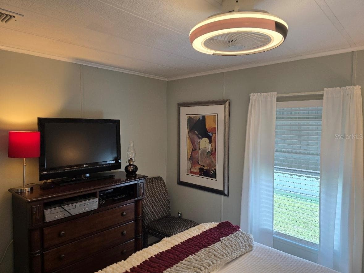 Manufactured Home at 5316 53RD AVE E #L11, BRADENTON, photo 25 of 46