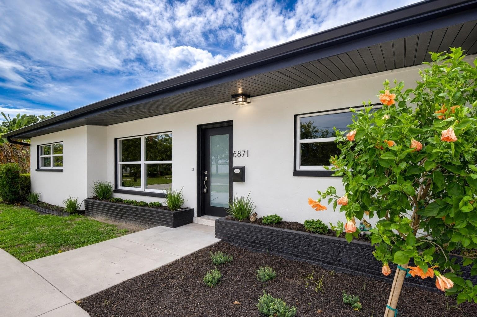Single Family Residence at 6871 4TH ST S, ST PETERSBURG, photo 14 of 46