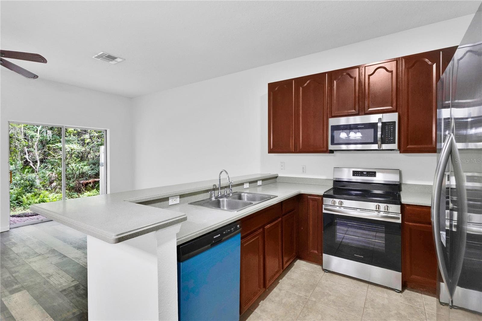 Townhouse at 16077 OLD ASH LOOP #19, ORLANDO, photo 10 of 49