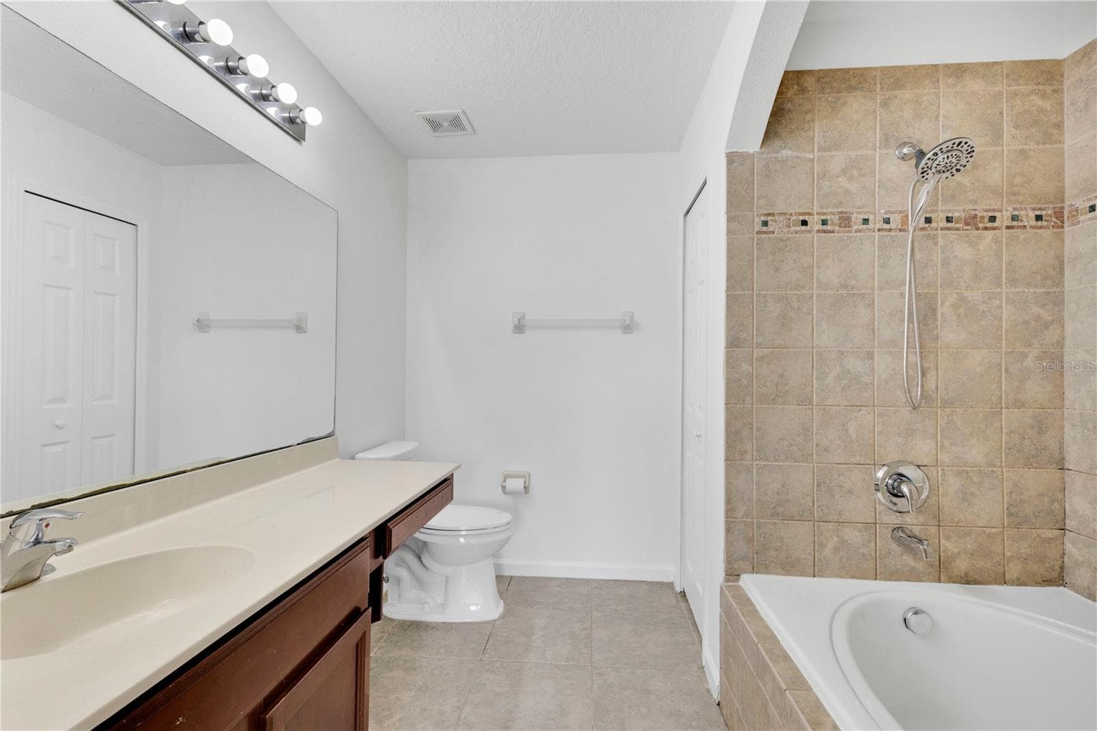 Townhouse at 16077 OLD ASH LOOP #19, ORLANDO, photo 28 of 49