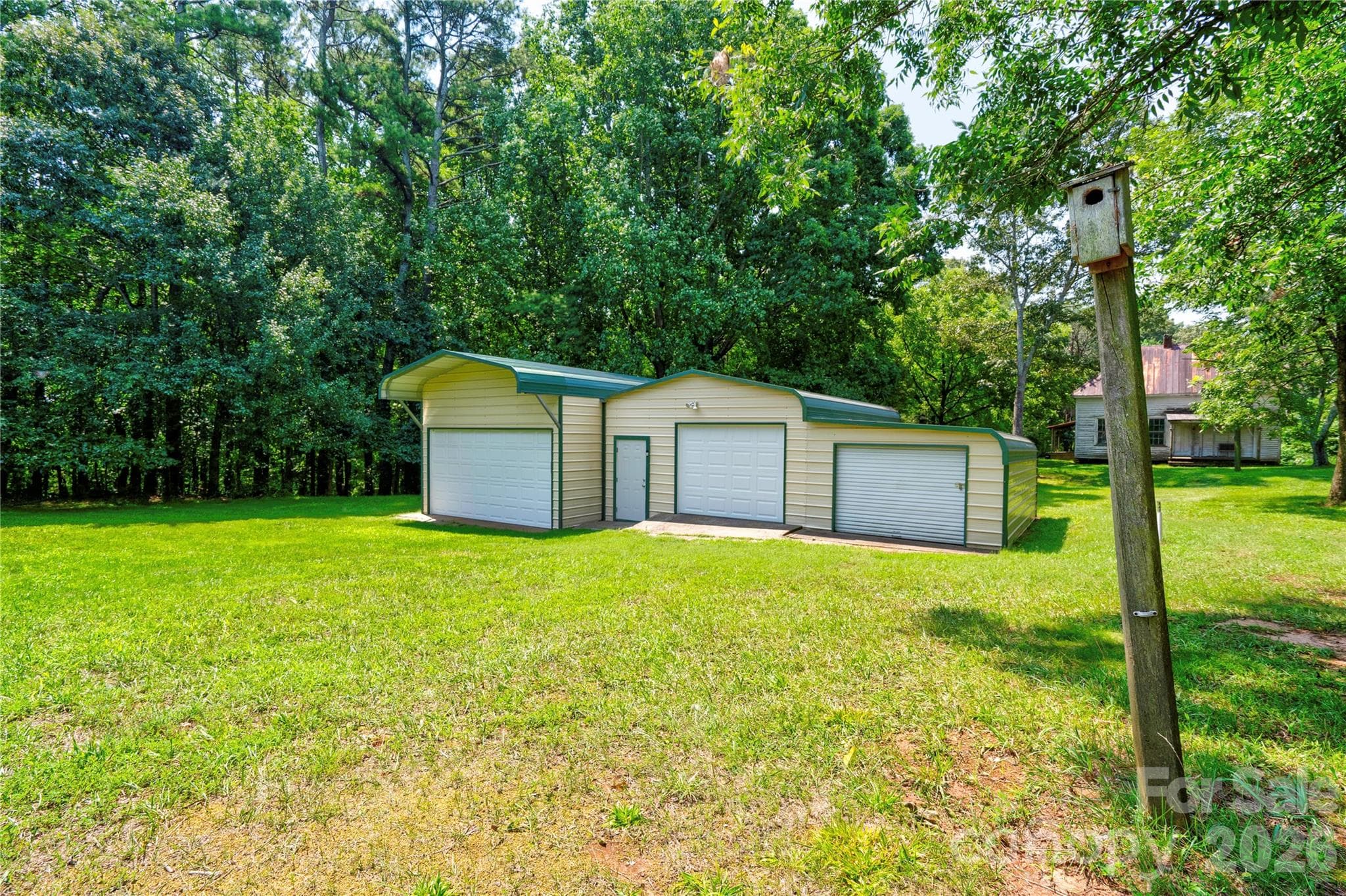 Storage Buildings - 719 W Zion Church Road, Shelby
