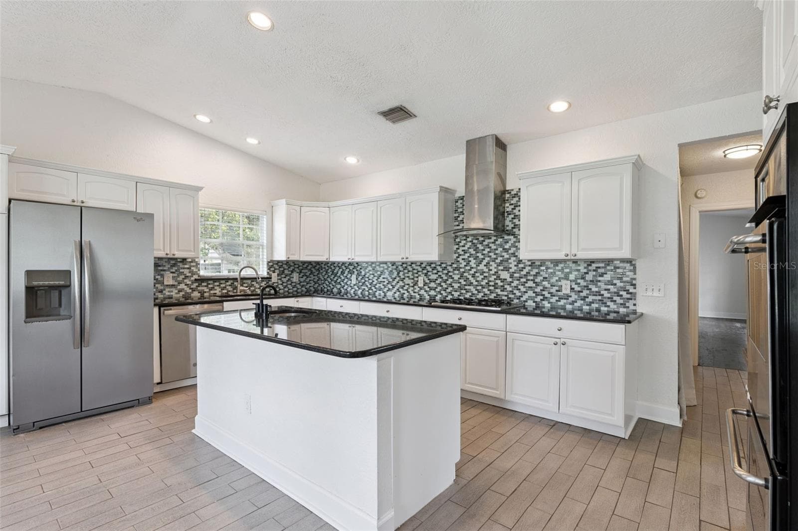 Single Family Residence at 207 S SUMMERLIN AVE, SANFORD, photo 18 of 50