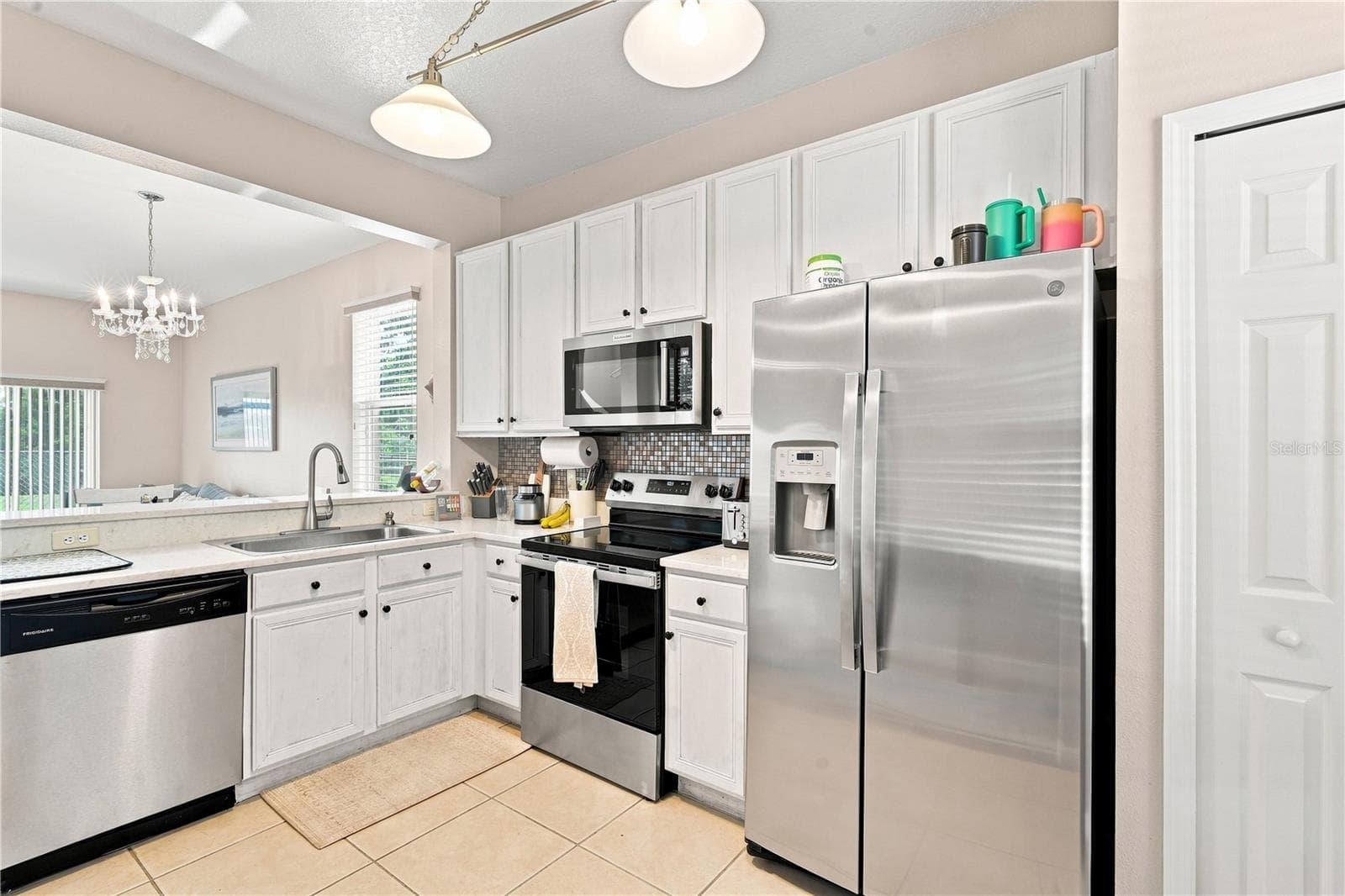 Townhouse at 1610 RETREAT VIEW CIR, SANFORD, photo 4 of 28