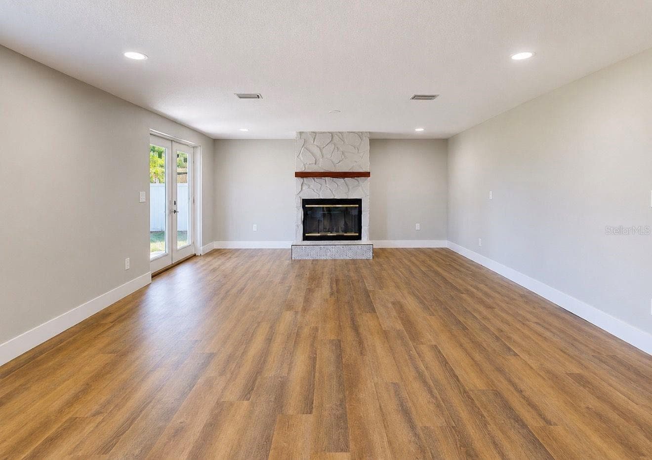 Single Family Residence at 617 GOLF AND SEA BLVD, APOLLO BEACH, photo 11 of 35