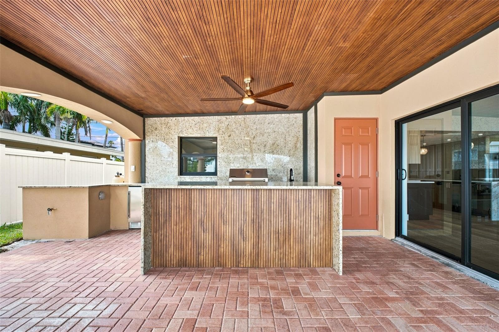 Outdoor kitchen - 15918 REDINGTON DR, REDINGTON BEACH