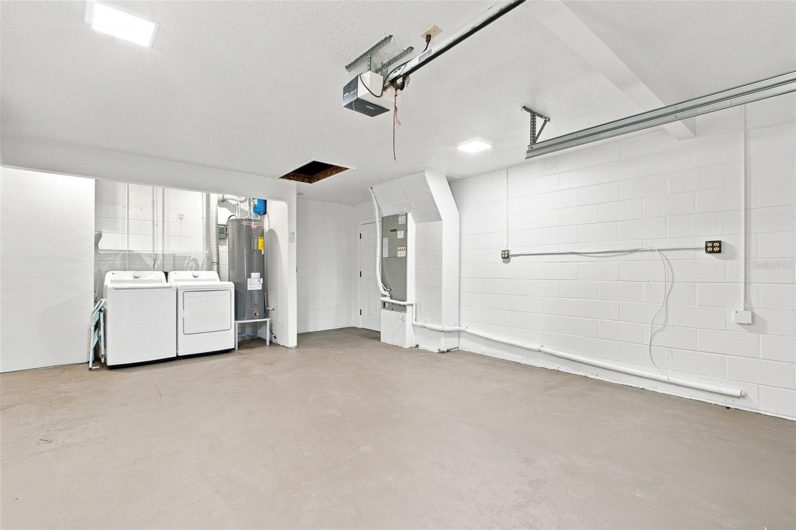 Washer & Dryer - 15918 REDINGTON DR, REDINGTON BEACH