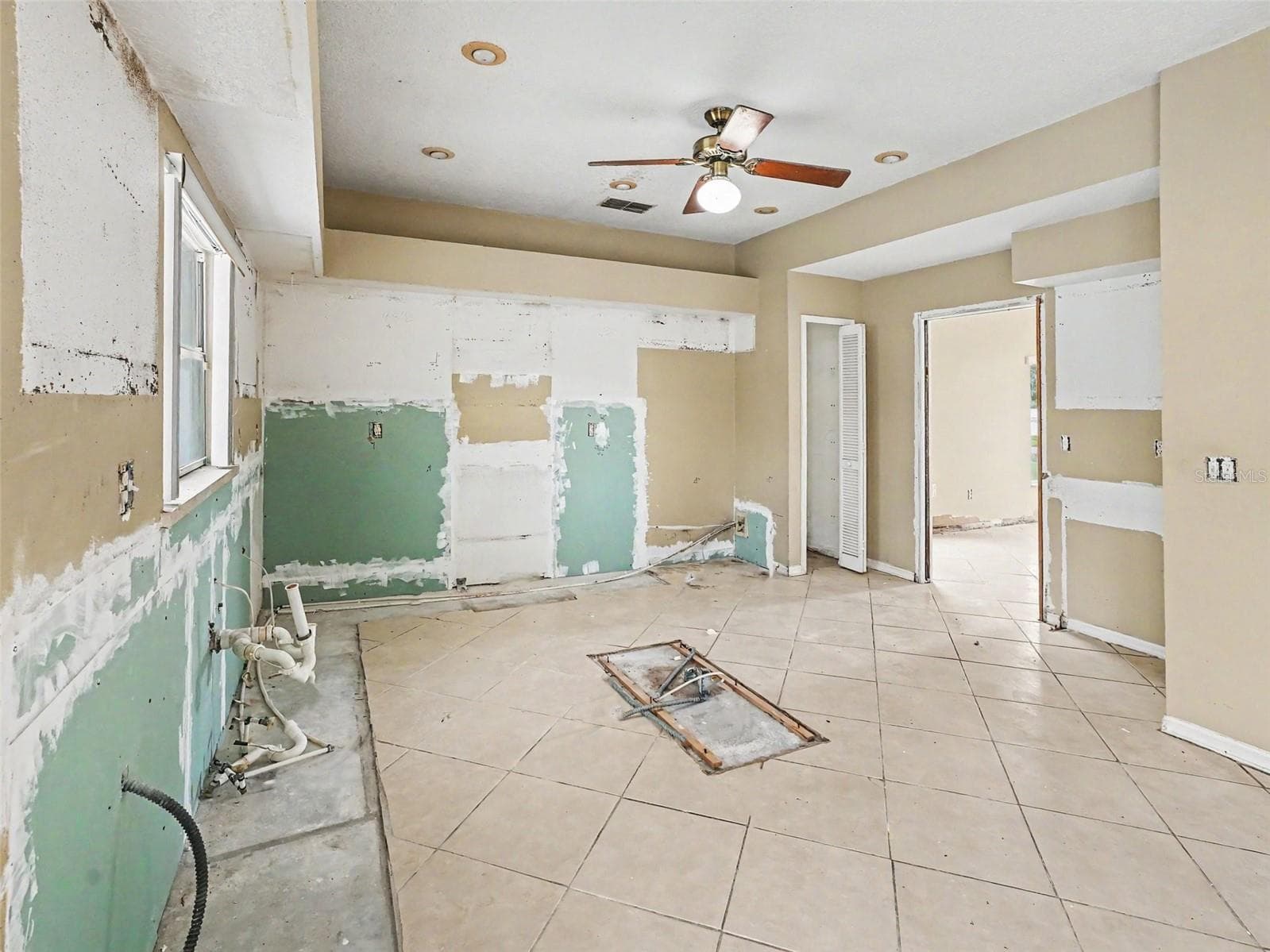 Single Family Residence at 1268 FOXFORREST CIR, APOPKA, photo 7 of 29
