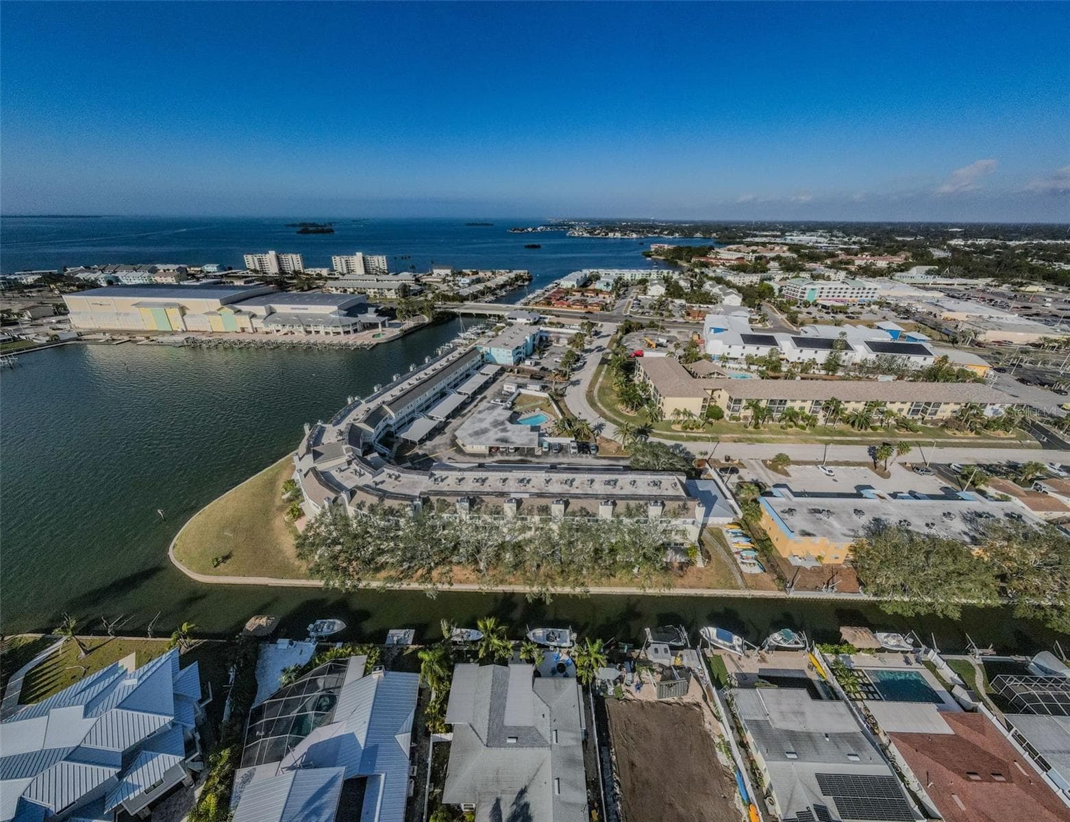 Condominium at 433 S PAULA DR #32, DUNEDIN, photo 68 of 70