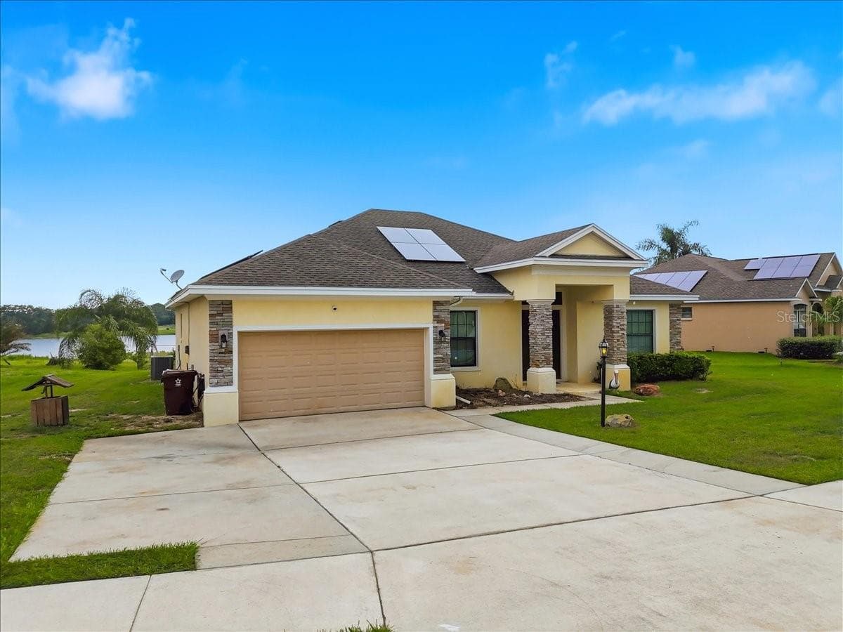 Expanded Driveway View - 4387 DINNER LAKE BLVD, LAKE WALES