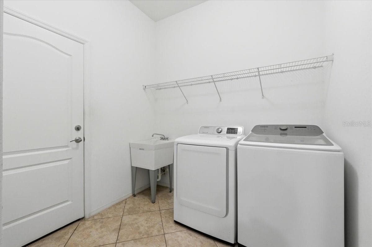 Laundry Room - 4387 DINNER LAKE BLVD, LAKE WALES