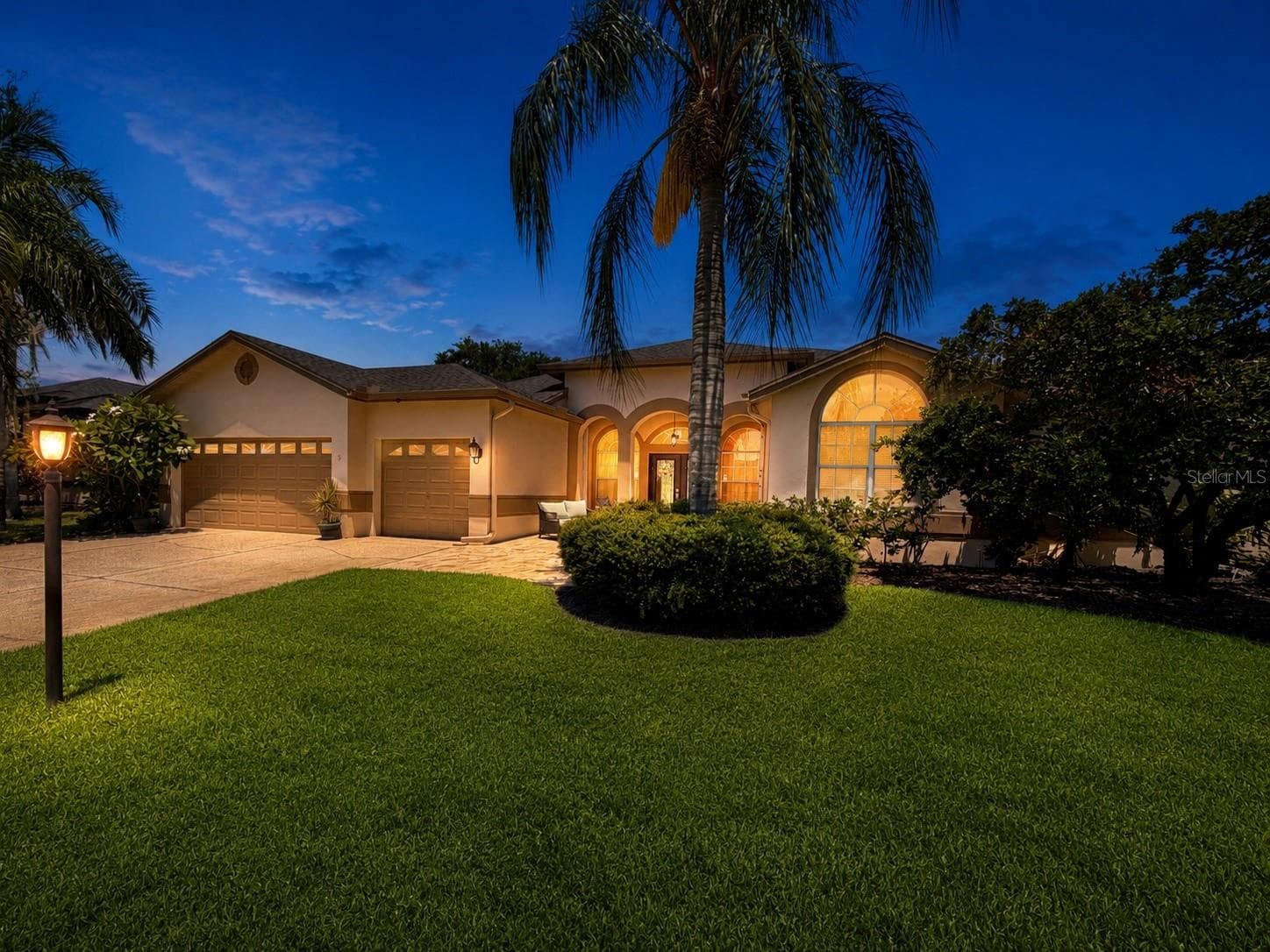 Single Family Residence at 2093 SWAN LN, PALM HARBOR, photo 2 of 55