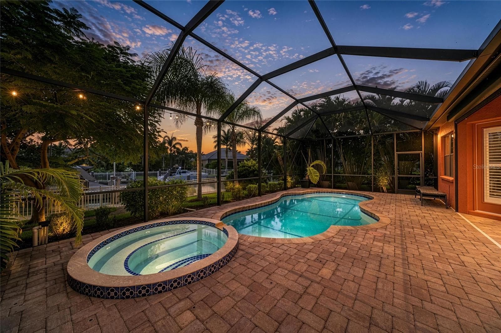 Pool/Spa Twilight - 545 MAST DR, BRADENTON