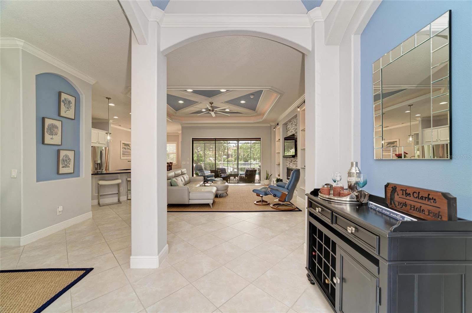 Foyer - 545 MAST DR, BRADENTON