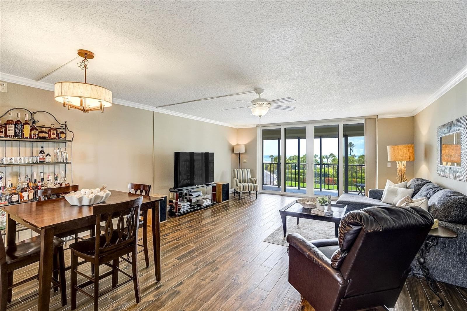 Open Living Area - 1581 GULF BLVD #203N, CLEARWATER BEACH