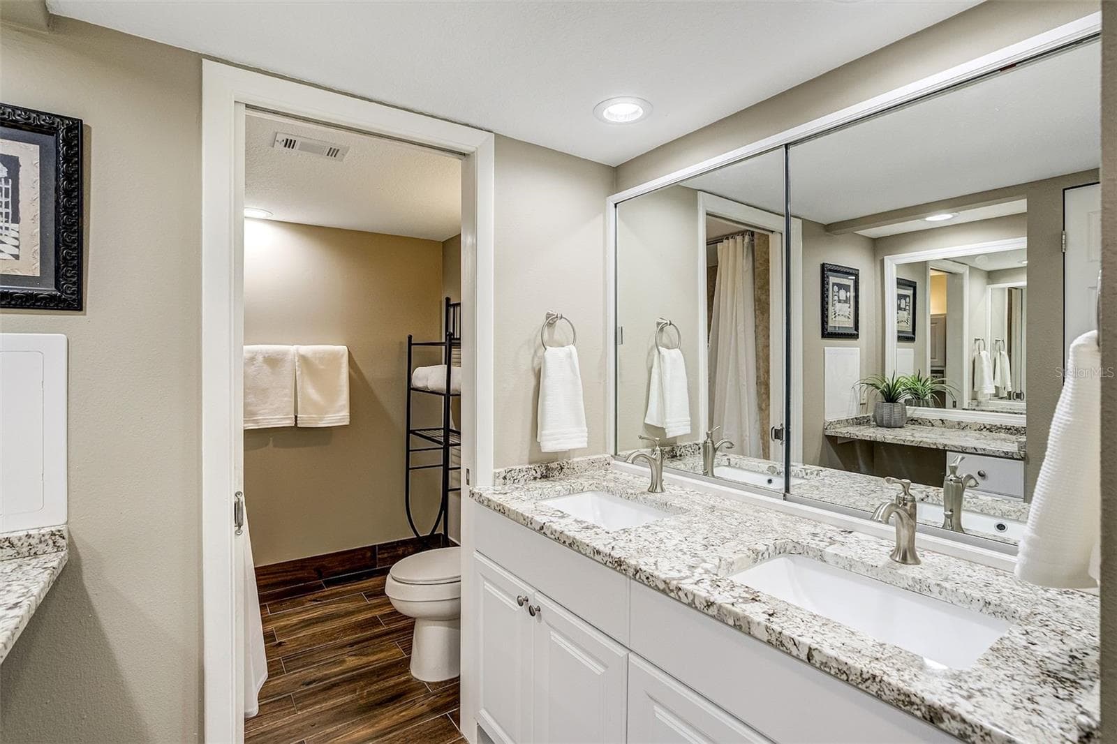 Two Sink Primary Bathroom - 1581 GULF BLVD #203N, CLEARWATER BEACH