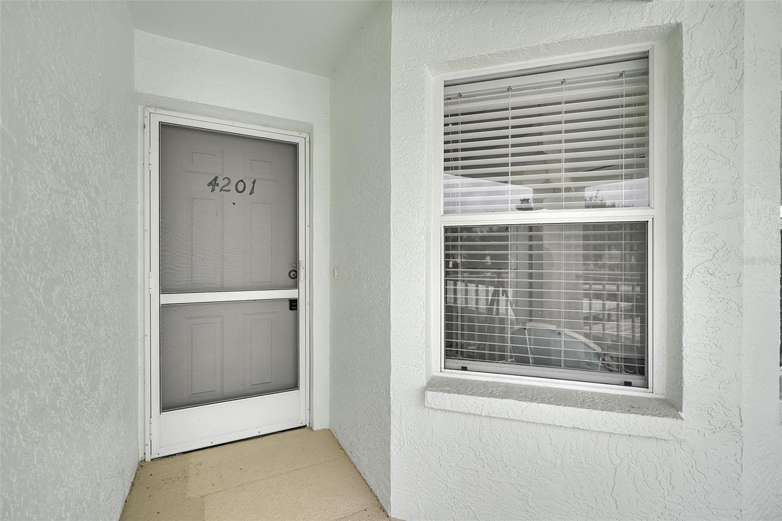 Private Entrance - 5725 GREENWOOD AVE #4201, NORTH PORT