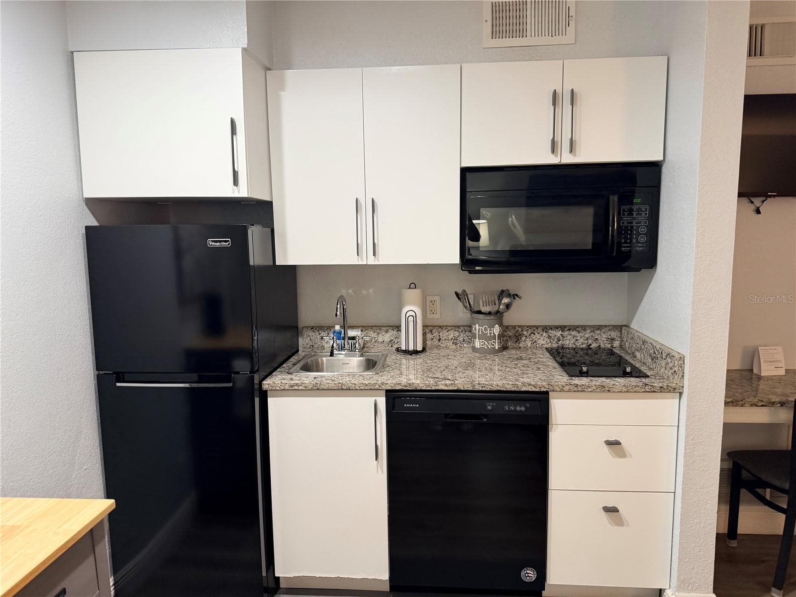 Condominium at 3100 PARKWAY BLVD #727, KISSIMMEE, photo 4 of 21