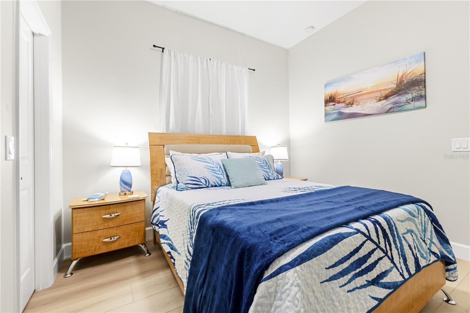 Duplex at 2047 ROSELAWN ST, SARASOTA, photo 11 of 41