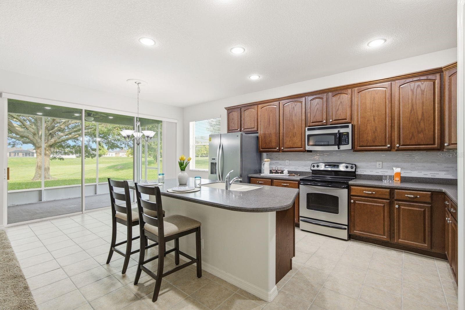 Kitchen - 14830 POTTERTON CIR, HUDSON