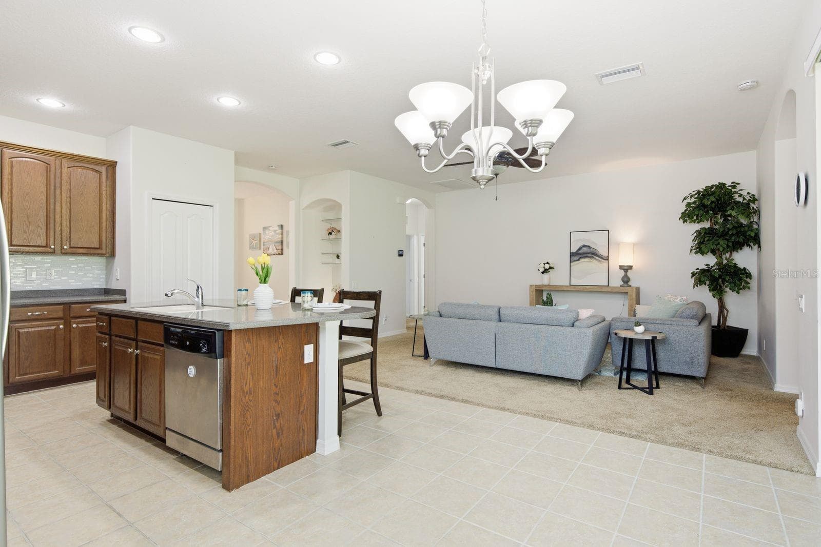 Single Family Residence at 14830 POTTERTON CIR, HUDSON, photo 7 of 46