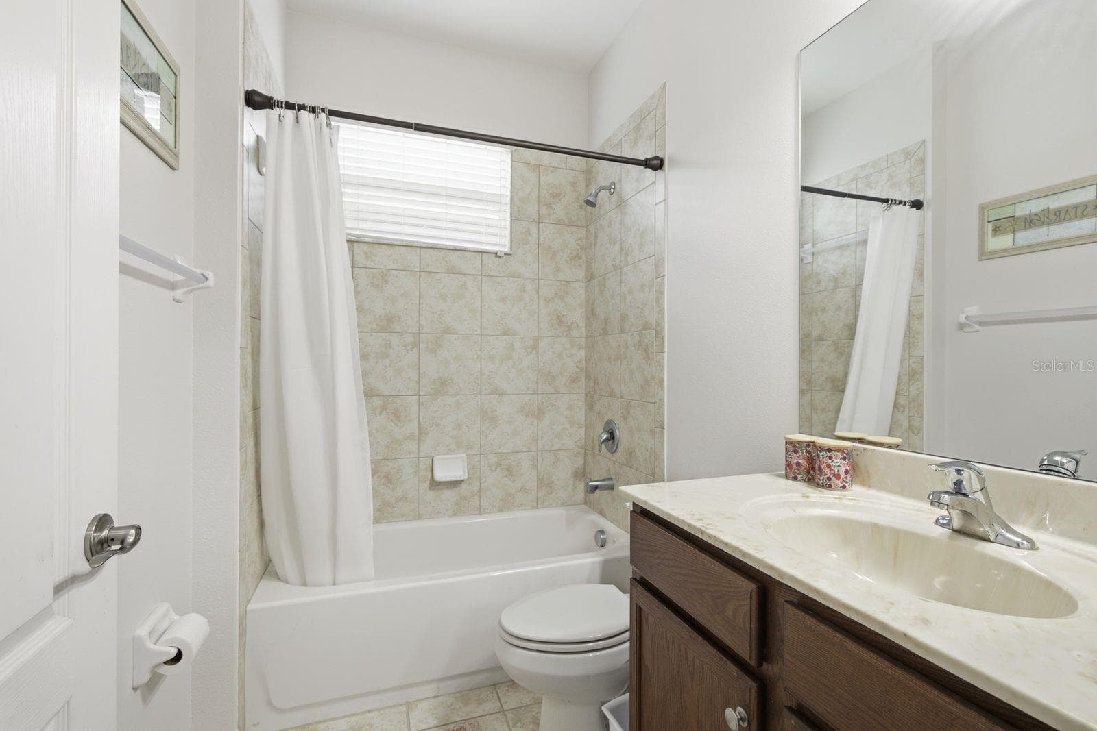 Bathroom - 14830 POTTERTON CIR, HUDSON