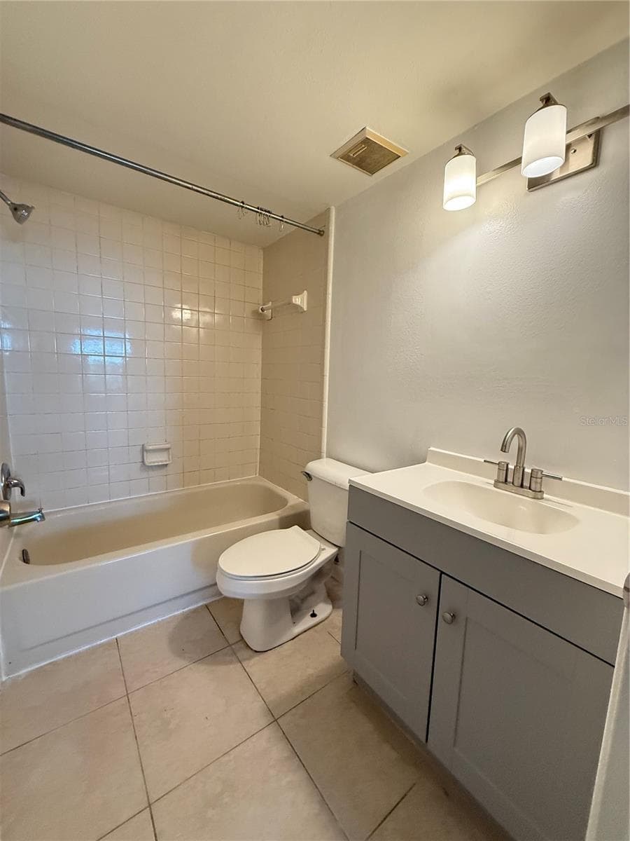 Condominium at 14308 HANGING MOSS CIR #102, TAMPA, photo 24 of 34