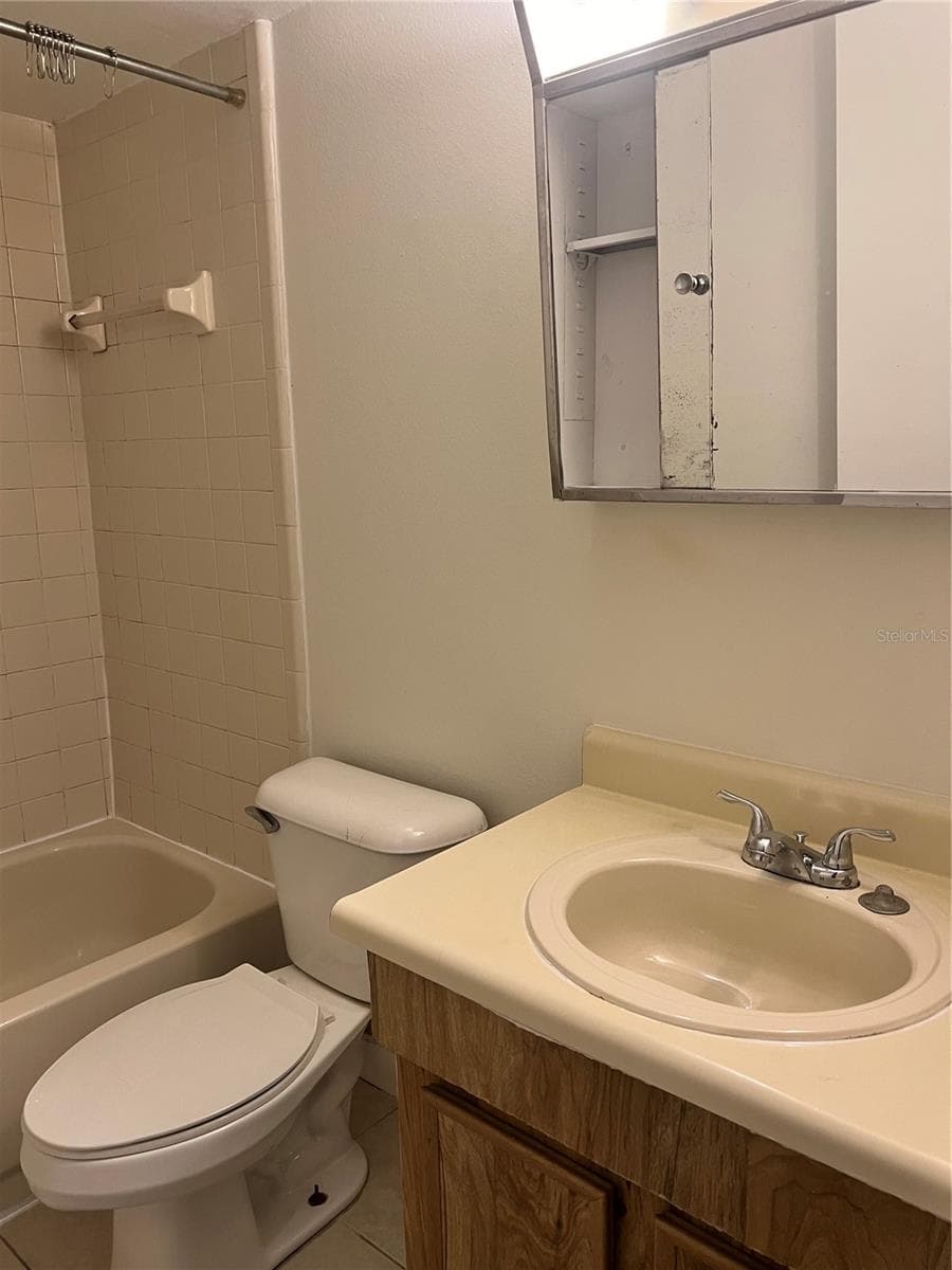 Condominium at 14308 HANGING MOSS CIR #102, TAMPA, photo 32 of 34