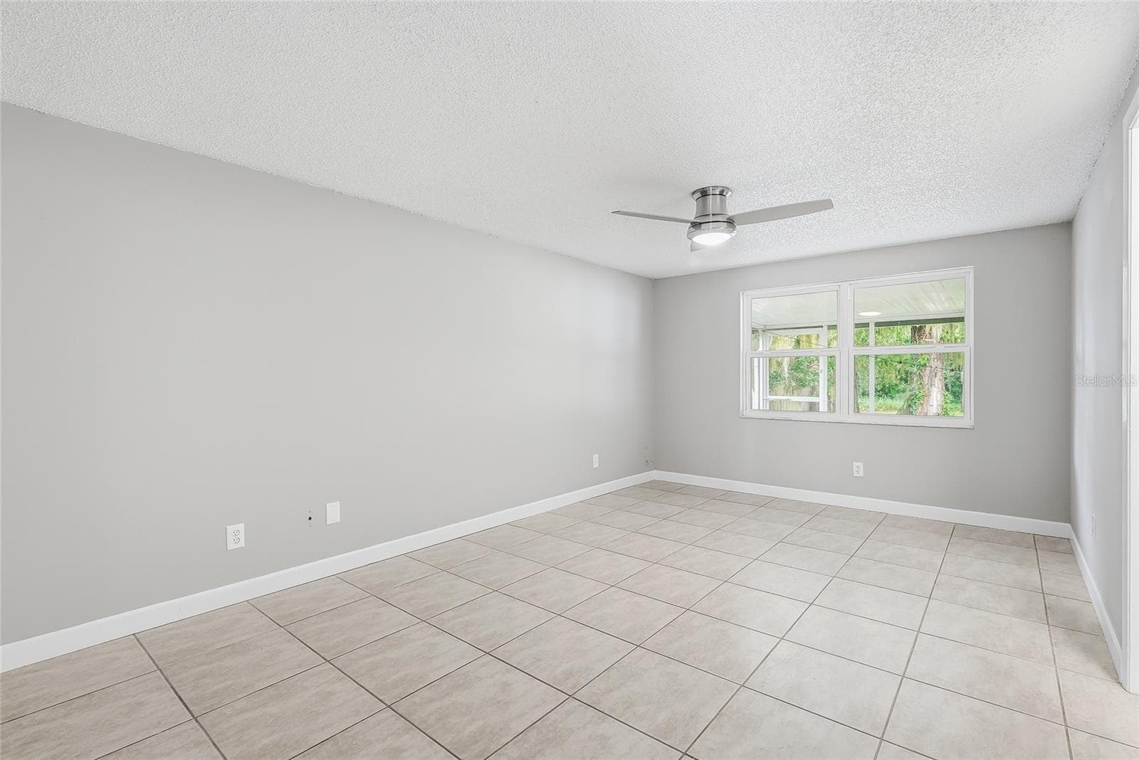 Single Family Residence at 16206 SAGEBRUSH RD, TAMPA, photo 11 of 31