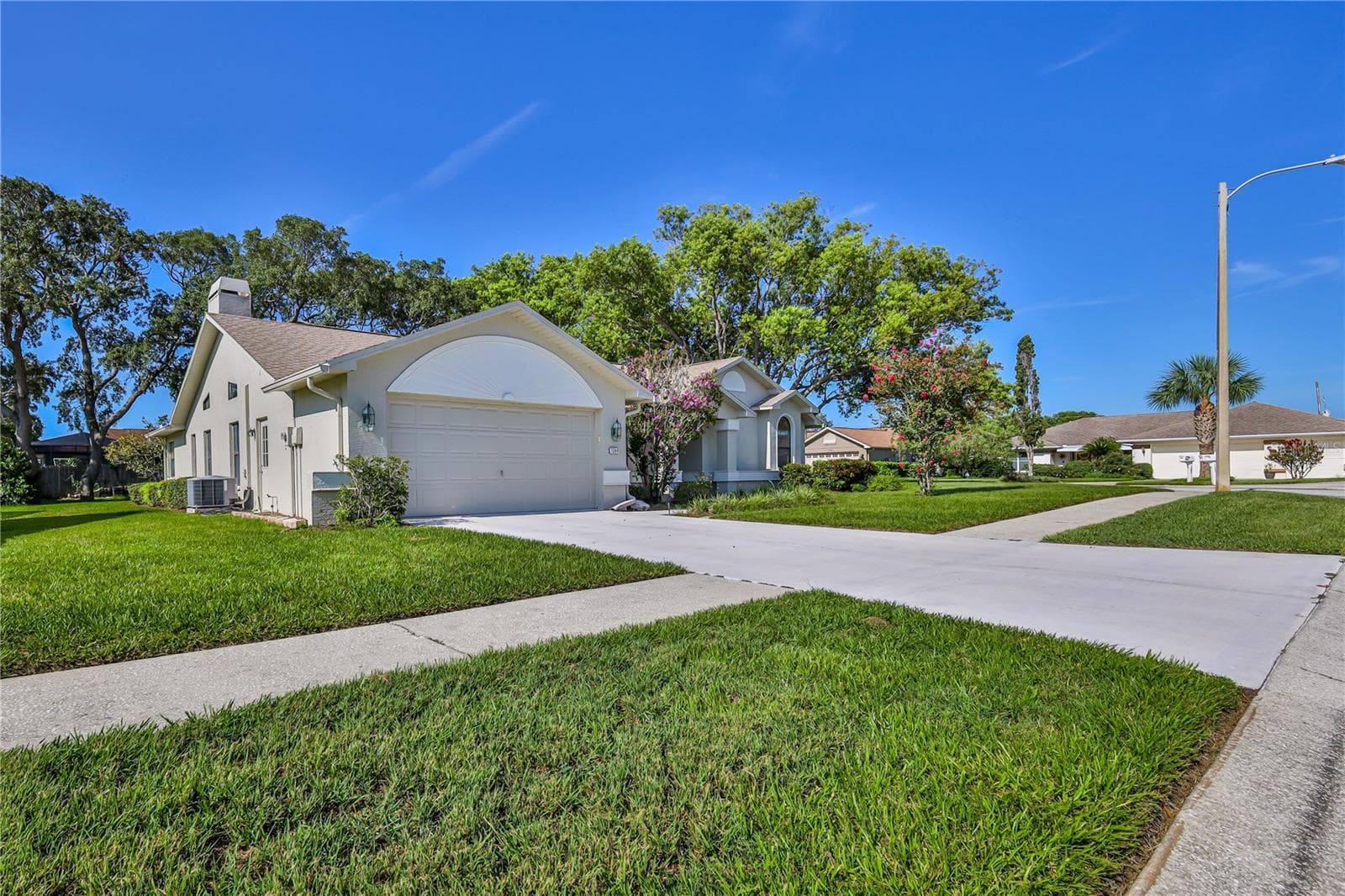Single Family Residence at 1364 OVERLAND DR, SPRING HILL, photo 6 of 52
