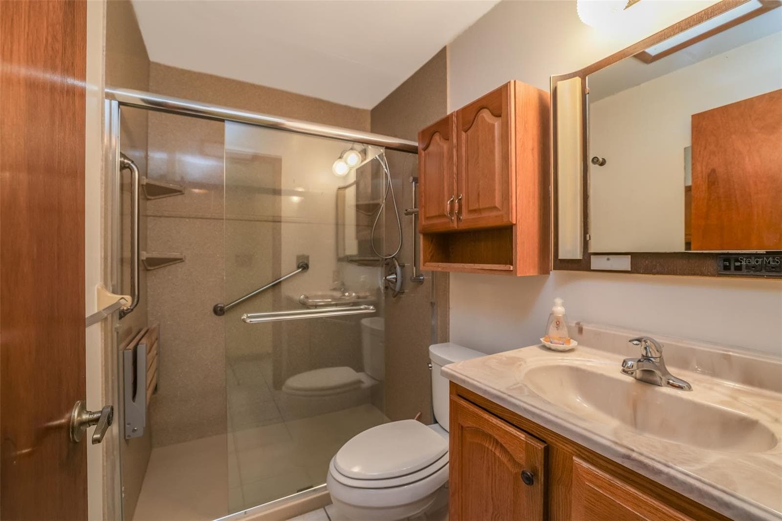 Guest Bathroom - 229 GEORGETOWNE BLVD, DAYTONA BEACH