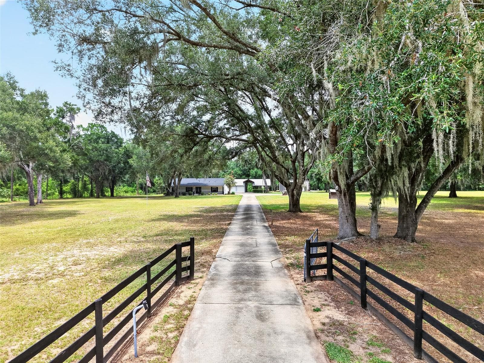 Single Family Residence at 12499 E HIGHWAY 25, OCKLAWAHA, photo 60 of 100